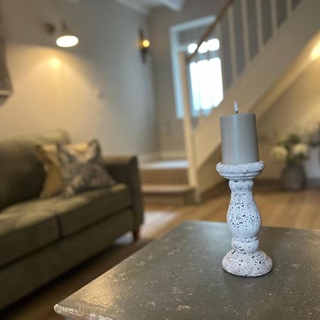 Posh Little Cottage 兰戈伦 外观 照片
